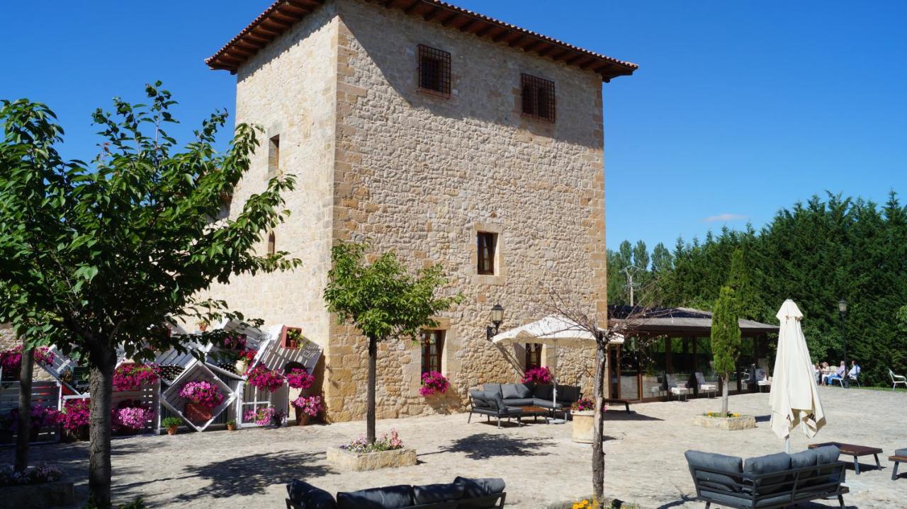 Posada Torre Palacio La Taxuela Villanueva la Lastra Eksteriør billede