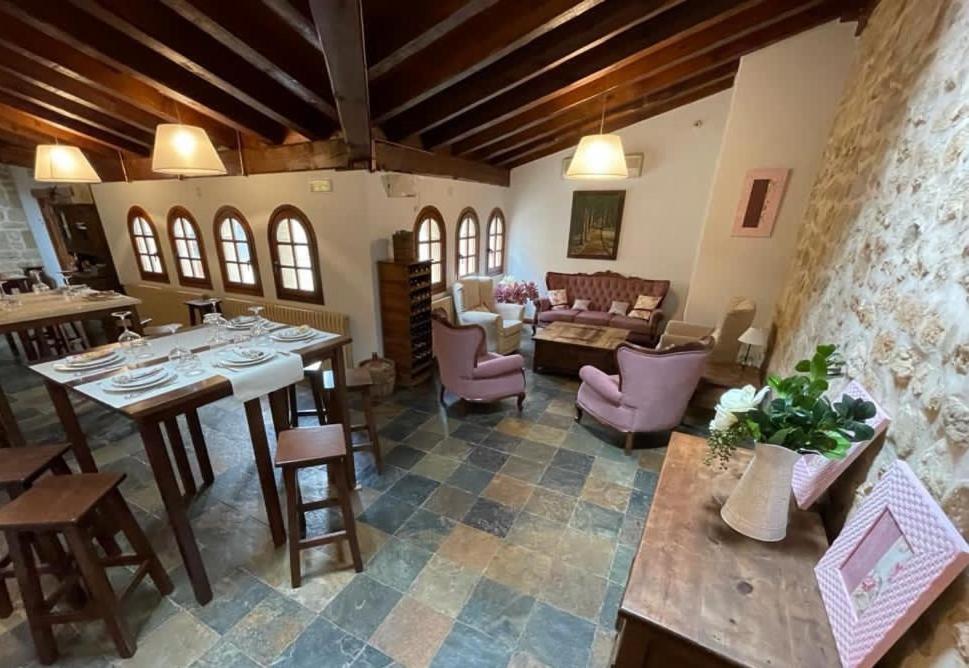 Posada Torre Palacio La Taxuela Villanueva la Lastra Eksteriør billede